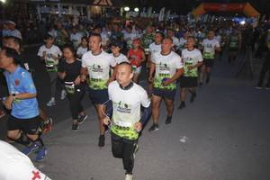 BIB: 
                            <button type="button" onclick="openModal(3530208)" class="btn btn-primary btn-sm float-right btn-popup" data-toggle="modal" data-target=".modal-high-quality">
                        <i class="fas fa-shopping-cart"></i> Add to Cart
                    </button>
                                            <button type="button" onclick="isThisMe(3530208, true)" class="btn btn-success btn-sm float-right btn-popup btn-isme hidden" data-toggle="tooltip" data-placement="bottom" title="นี่คือรูปของคุณใช่ไหม คลิกที่นี่เพื่อเอาเข้าอัลบั้ม">
                        <i class="fas fa-plus"></i> Add to album
                    </button>
                    <button type="button" onclick="isThisMe(3530208, false)" class="btn btn-warning btn-sm float-right btn-popup btn-isnotme hidden">
                        <i class="fas fa-ban"></i> Remove from album
                    </button>